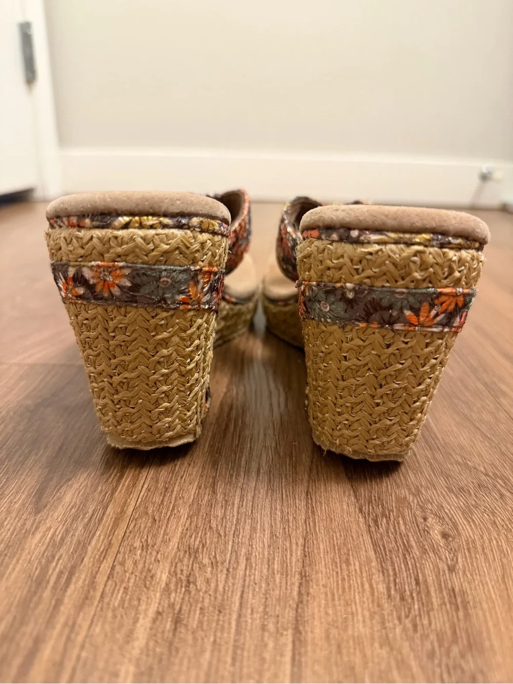 Volatile tan espadrille